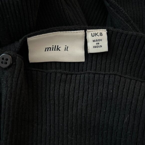 Open-back buttoned cutout sweater - Picture 4 of 5